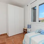 White Rock - Costa Smeralda & Apartman *